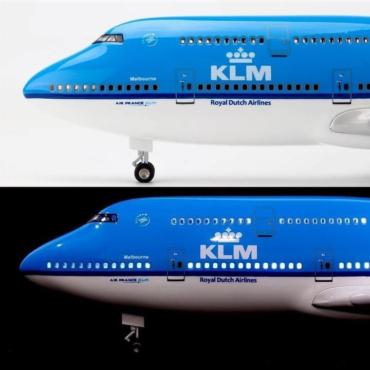  Mô hình máy bay KLM Royal Dutch Airlines Boeing B747 1:130 có đèn led tự động theo tiếng vỗ tay hoặc chạm MB47032 