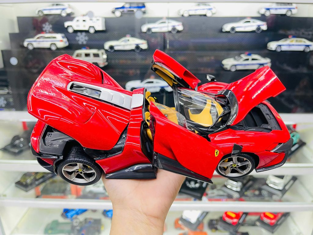 Mô hình xe Ferrari Daytona SP3 Signature red full open tỉ lệ 1:18 Bburago 18-16912 RD OT18022