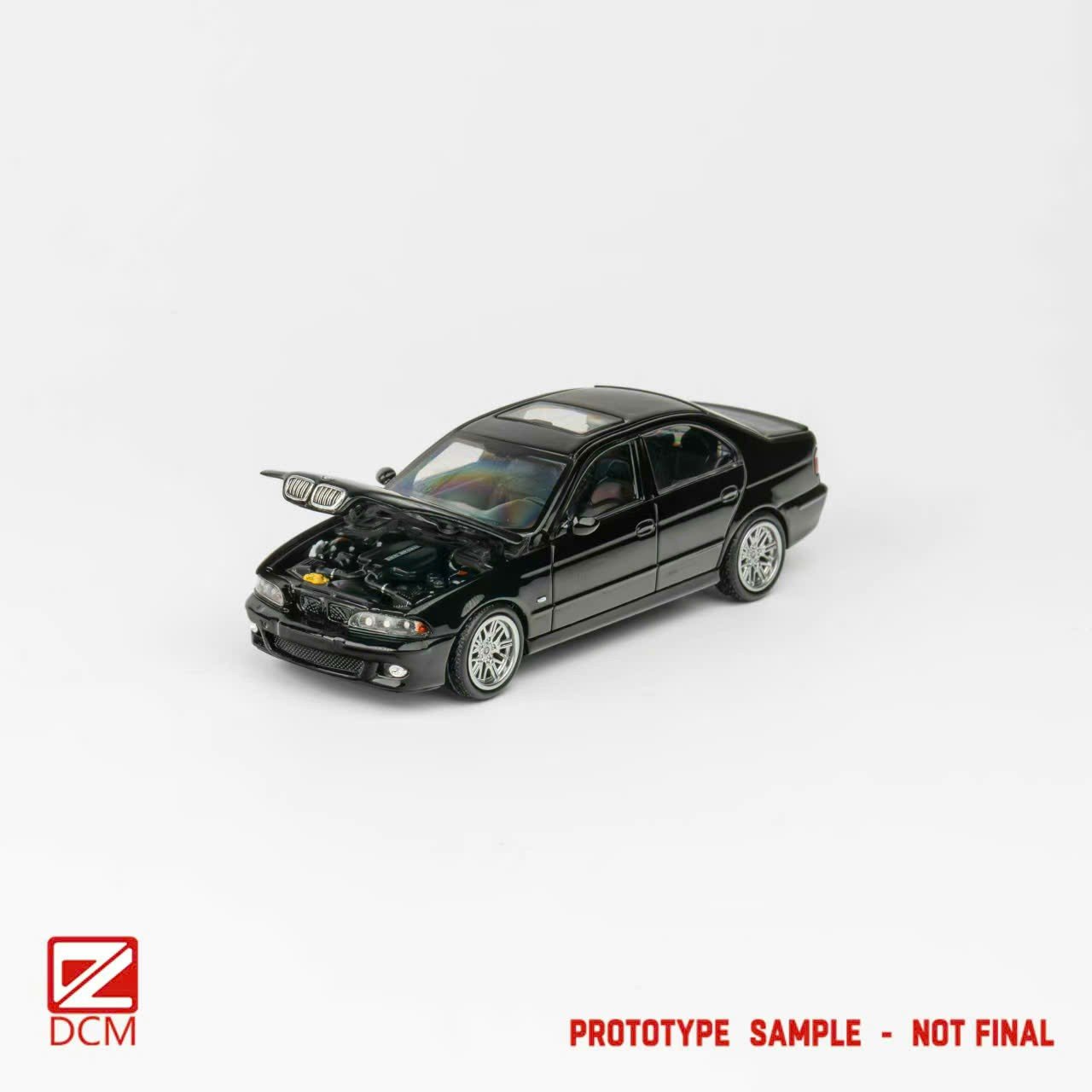  Mô hình xe BMW M5 E39 limited tỉ lệ 1:64 DCM models OT64083 