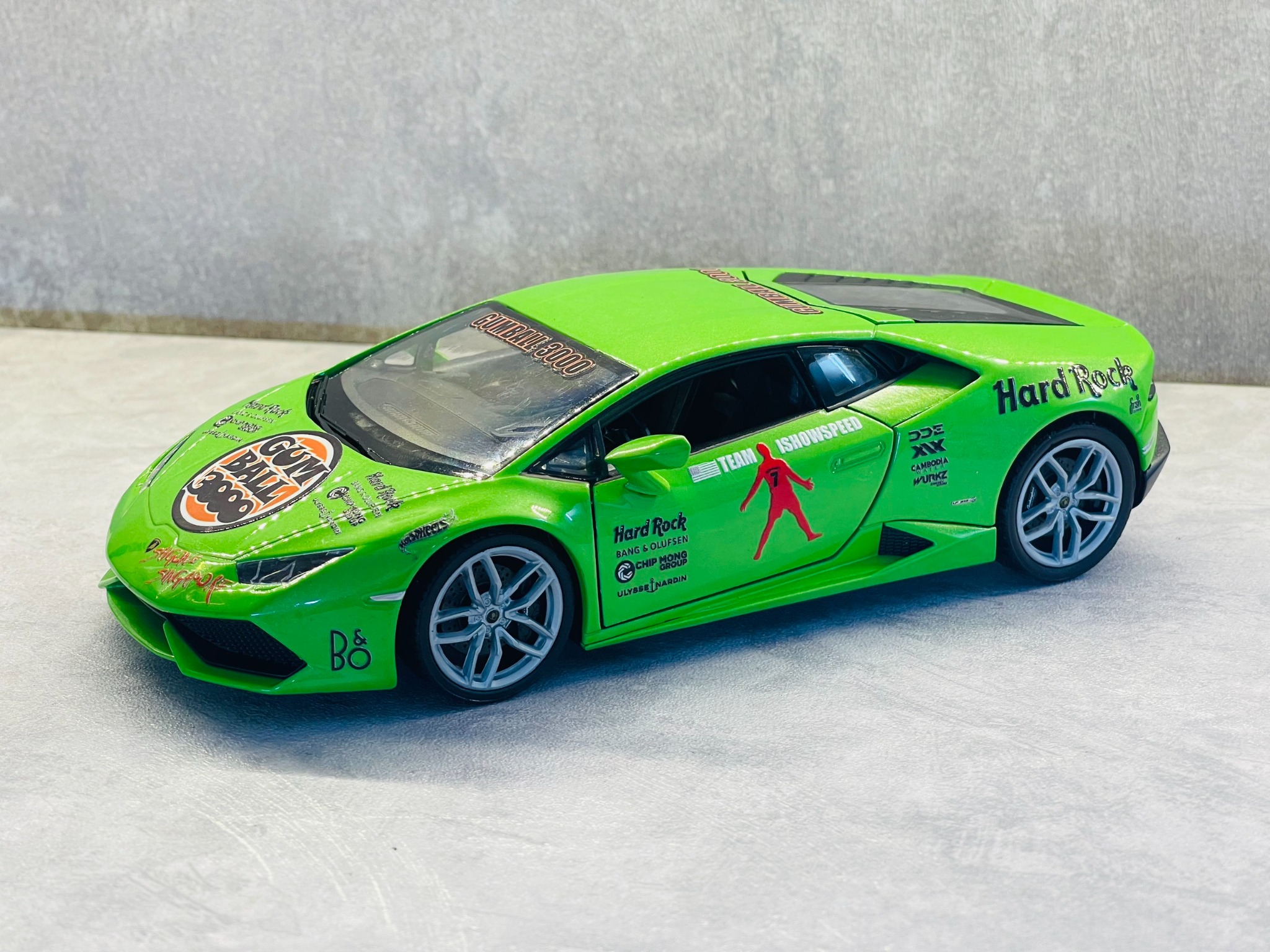  Mô hình xe custom Huracan Gumball3000 Green tỉ lệ 1:24 Welly DO24002 