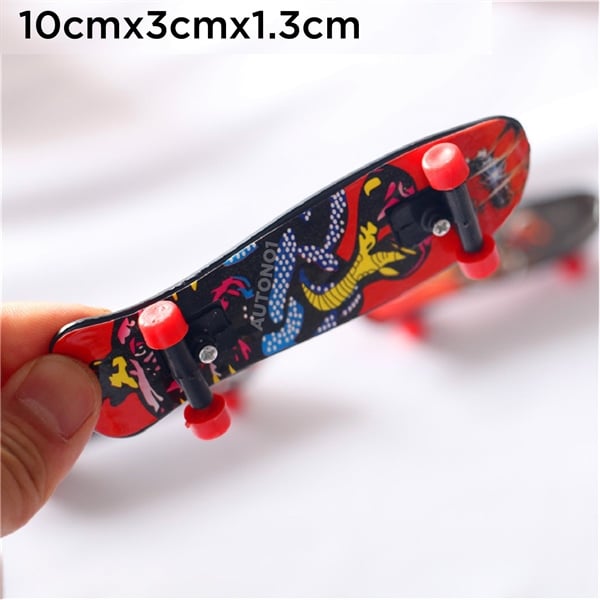  Phụ kiện decor mô hình ván trượt nhiều màu ngẫu nhiên 10cm DE028 