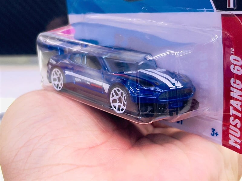  Đồ chơi mô hình xe Hot wheels kim loại có bản quyền chính hãng tỉ lệ 1:64 C4982 