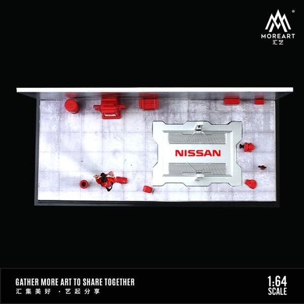  Hộp trưng bày mica xưởng sửa chữa ô tô có bàn nâng , có fig Nissan tỉ lệ 1:64 MO641077 