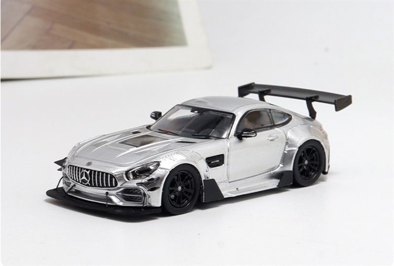  Mô hình xe Mercedes-AMG GTS Carbonerre Widebody Kit Version tỉ lệ 1:64 BSC Model OT64229 