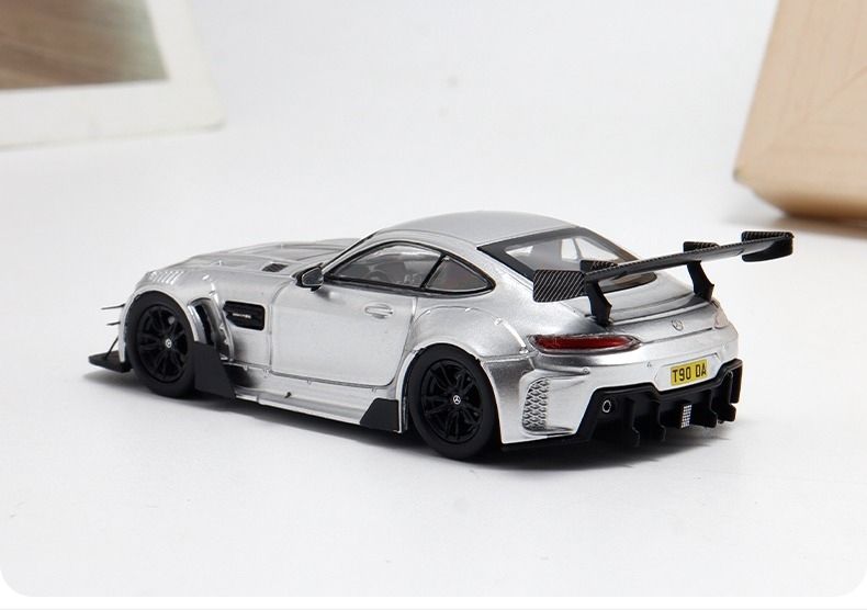  Mô hình xe Mercedes-AMG GTS Carbonerre Widebody Kit Version tỉ lệ 1:64 BSC Model OT64229 