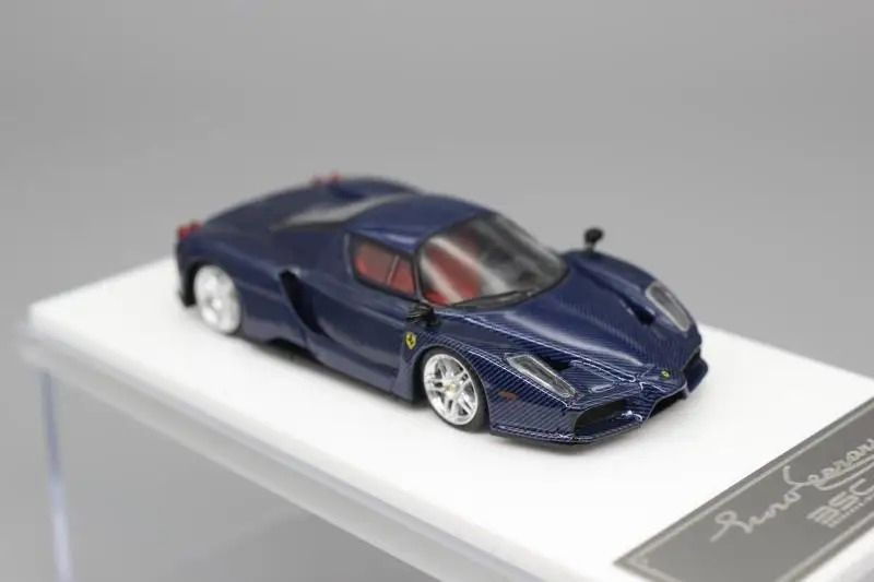  Mô hình xe Ferrari Enzo carbon fiber tỉ lệ 1:64 Briscale micro BSC OT64238 