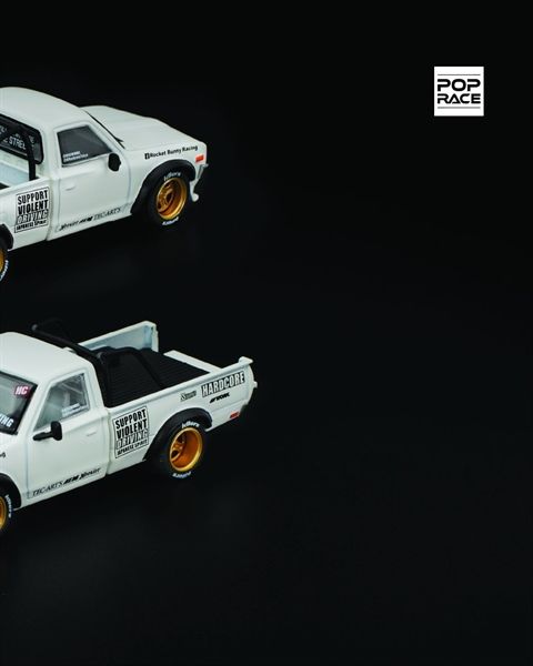  Mô hình xe Pandem Datsun 620 White tỉ lệ 1:64 Poprace PR640350 