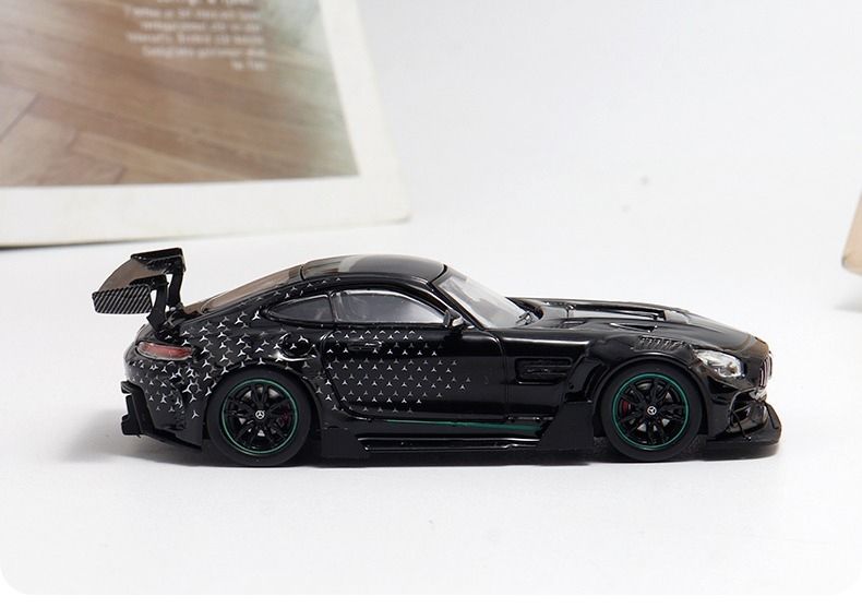 Mô hình xe Mercedes-AMG GTS Carbonerre Widebody Kit Version tỉ lệ 1:64 BSC Model OT64229 