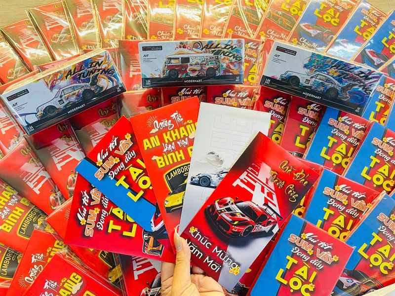 Bao lì xì hình xe kiểu bao dọc chúc mừng năm mới 2025 kích thước 8x16cm Autono1 LX008 