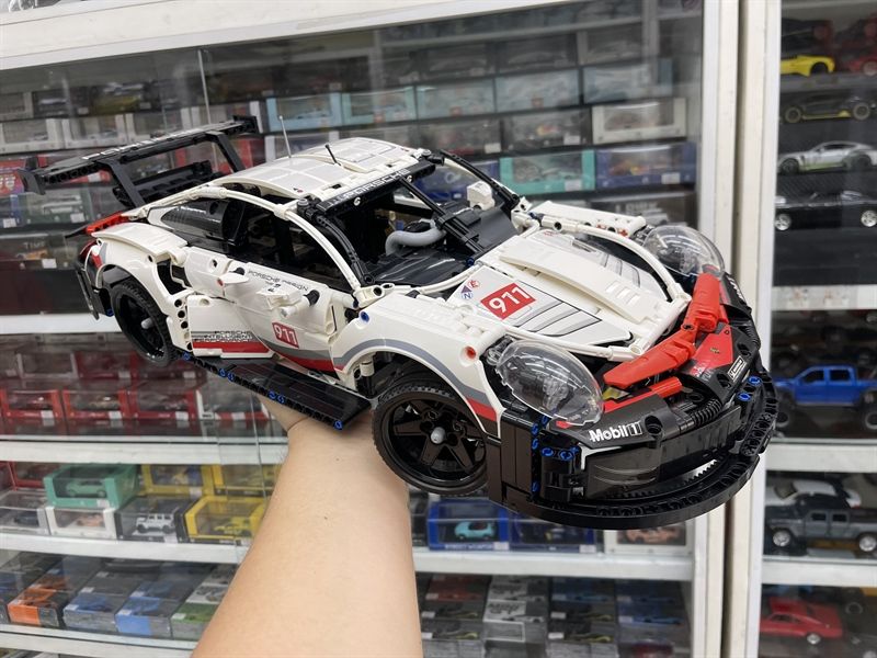  Mô hình xe ô tô lắp ghép Porsche 911 RSR Technic 1580 pcs tỉ lệ 1:10 LG004 