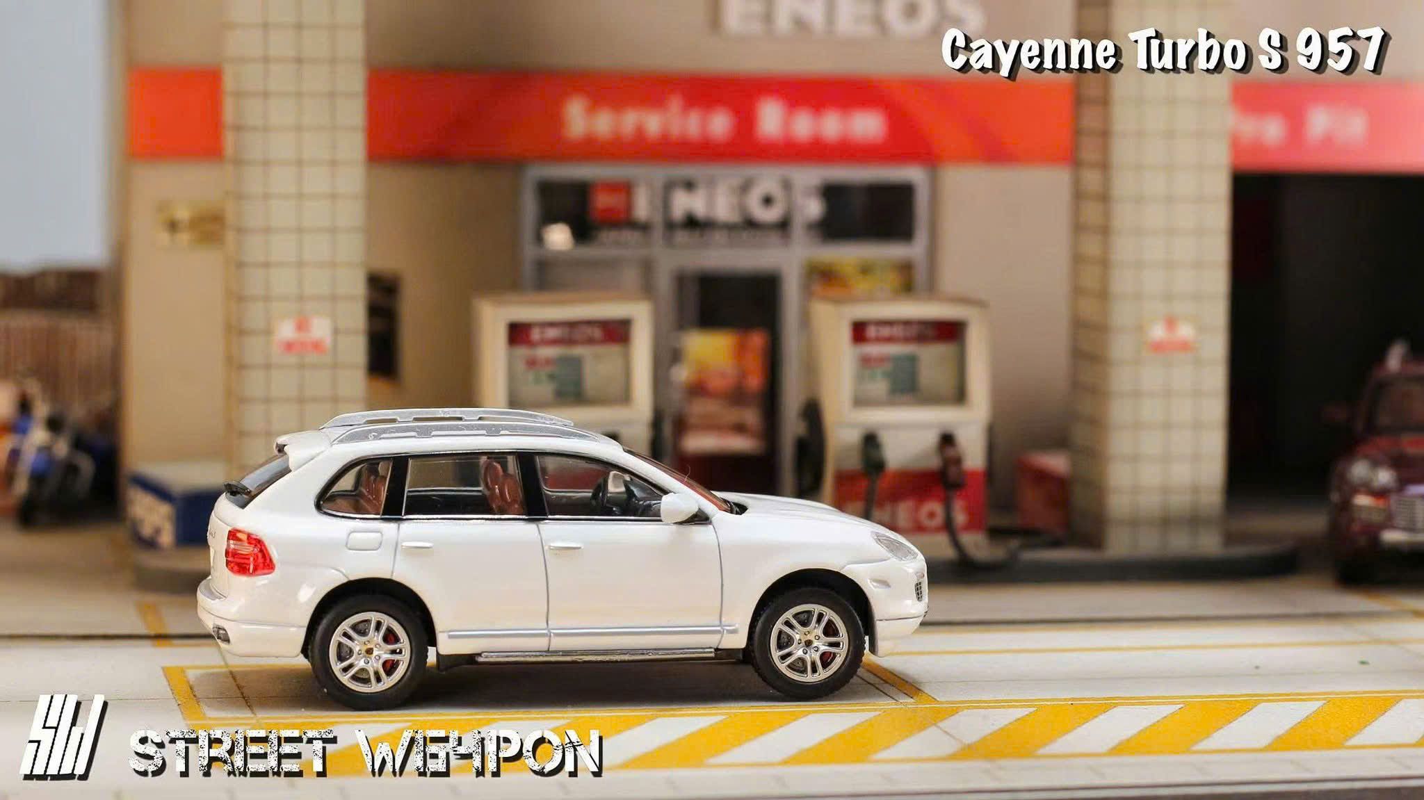  Mô hình xe Porsche Cayenne Turbo S 957 tỉ lệ 1:64 Street Weapon OT64461 
