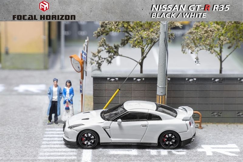  Mô hình xe Nissan Skyline GTR R35 classic white limited edition tỉ lệ 1:64 Focal Horizon FH64017 