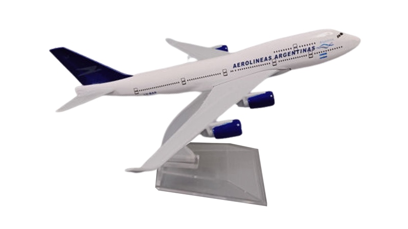  Mô hình máy bay Aerolineas Argentinas L.V.SAR dòng B B747 16cm MB16166 