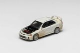 Mô hình xe Mitsubishi Lancer EvolutionIV Muddy Version with Rally Light 1:64 MotorHelix M64015 