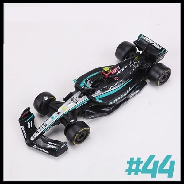  Mô hình xe đua F1 2024 Mercedes AMG Petronas F1 W15 E Performance tỉ lệ 1:43 Bburago OT43019 