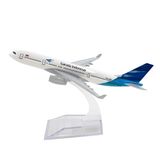  Mô hình máy bay Garuda Indonesia Airbus A330 có đế 16cm MB16205 