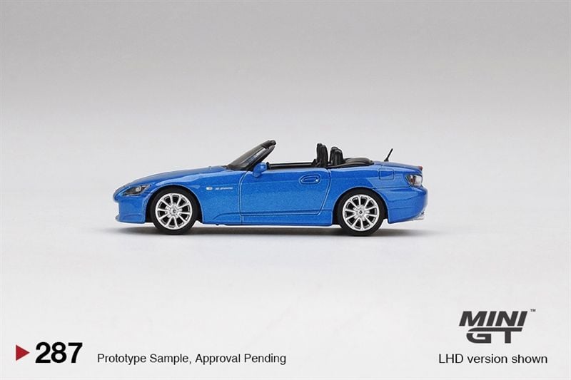  Mô hình xe Honda S2000 (AP2) Laguna Blue Pearl tỉ lệ 1:64 MiniGT MGT00287-CH 