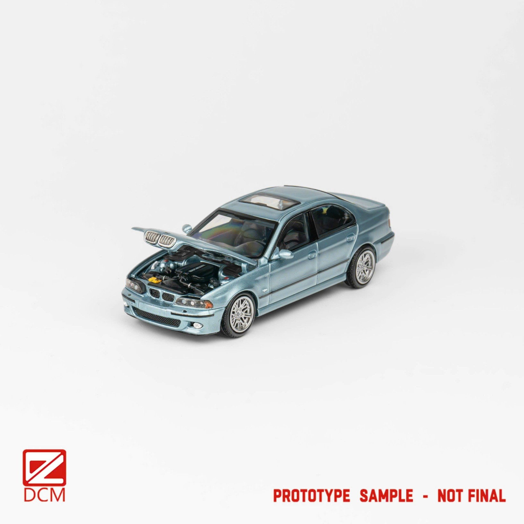  Mô hình xe BMW M5 E39 limited tỉ lệ 1:64 DCM models OT64083 