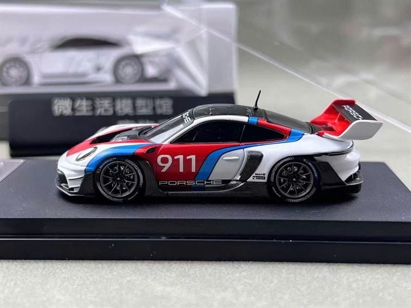  Mô hình xe Porsche 911 (992) GT3 R Rennsport tỉ lệ 1:64 HKM OT64414 