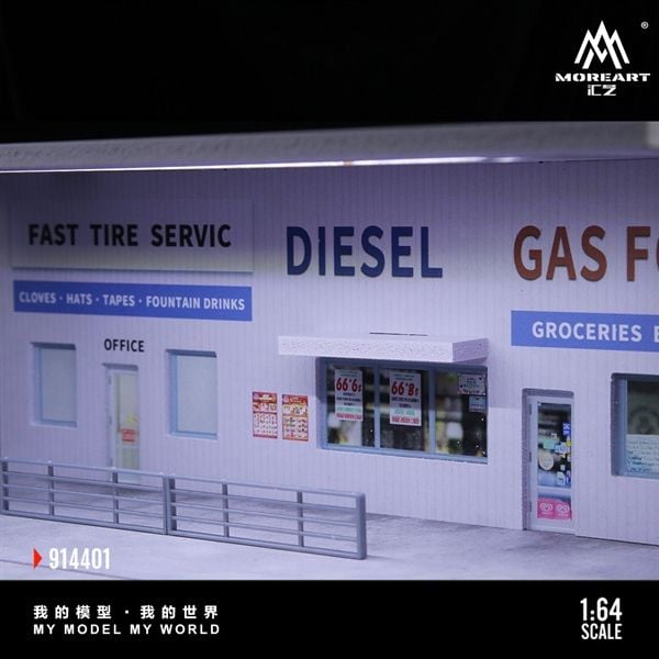  Hộp trưng bày mica mô phỏng American gas station - có đèn kích thước 30x13.3x10cm tỉ lệ 1:64 MoreArt MO914401 