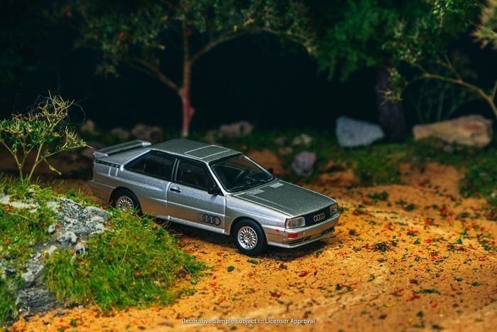  Mô hình xe Audi Quattro Silver tỉ lệ 1:64 Tarmax Works T64S-025-SL 