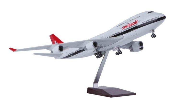  Mô hình máy bay Thụy sĩ Swiss Air Boeing B747 47cm có đèn led tự động theo tiếng vỗ tay hoặc chạm MB47053 