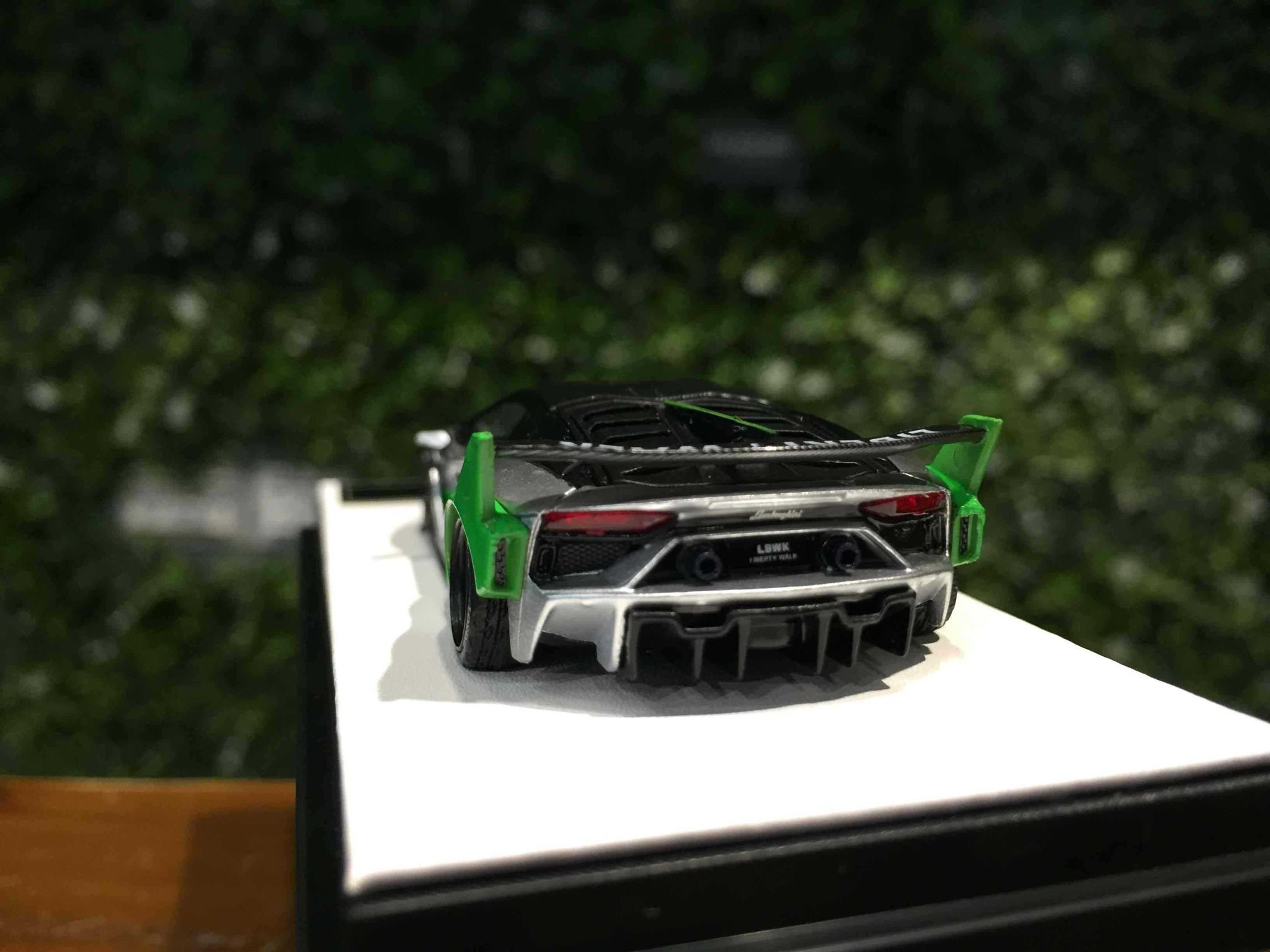  Mô hình xe Lamborghini Aventador LP700 2.0 GT EVO silver green tỉ lệ 1:64 Time micro 