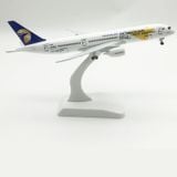  Mô hình máy bay Mông cổ MIAT Mongolian Airlines Boeing B787 có bánh xe 20cm MB20115 
