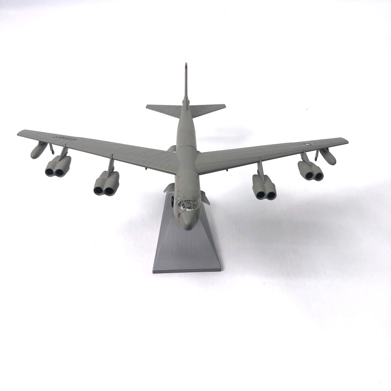  Mô hình máy bay vận tải quân sự USAF B52 AMERICAN tỉ lệ 1:200 USA Ns models MBQS020 