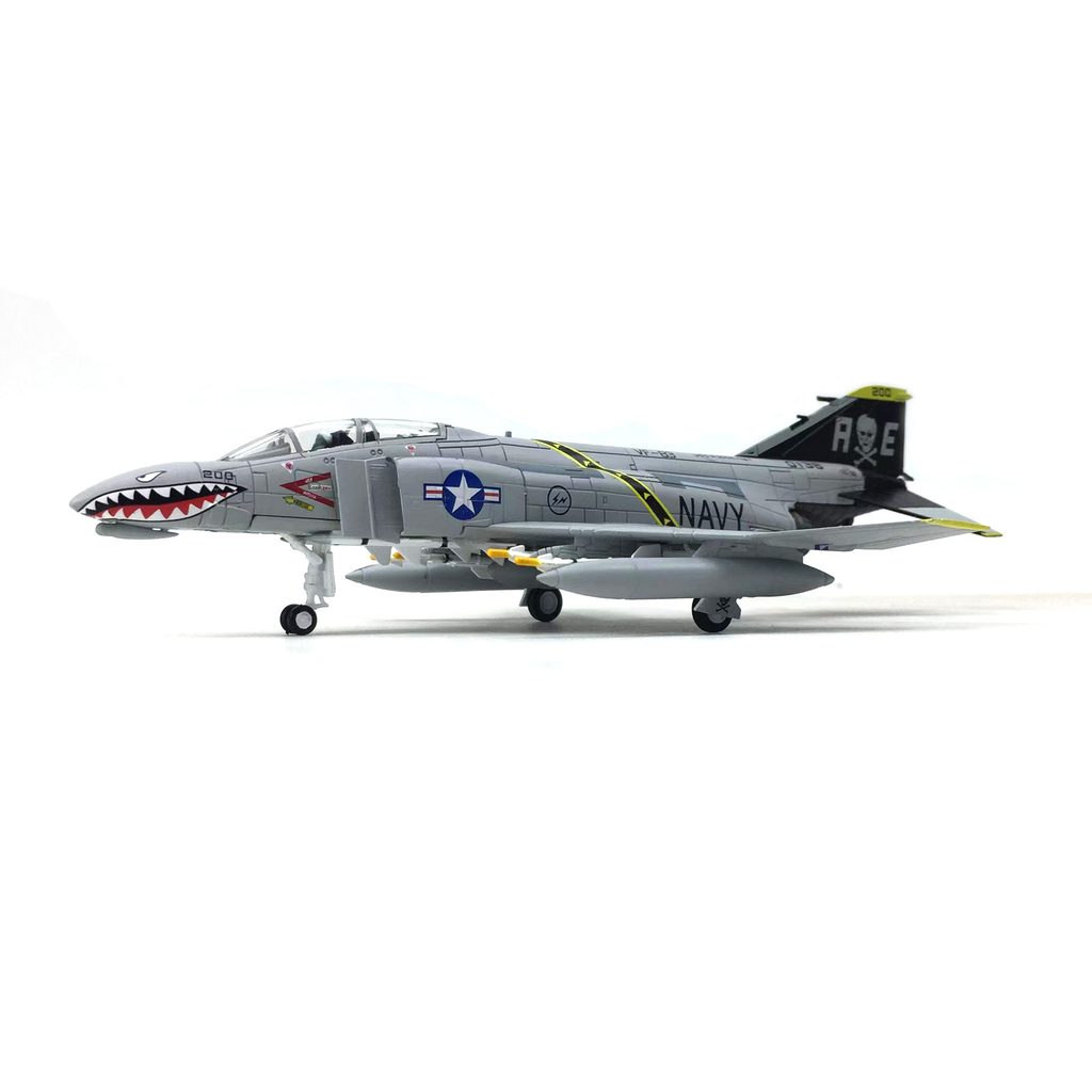 Mô hình máy bay chiến đấu F-4 USAF NAVY 0136 VF 83 tỉ lệ 1:100 Ns models MBQS023