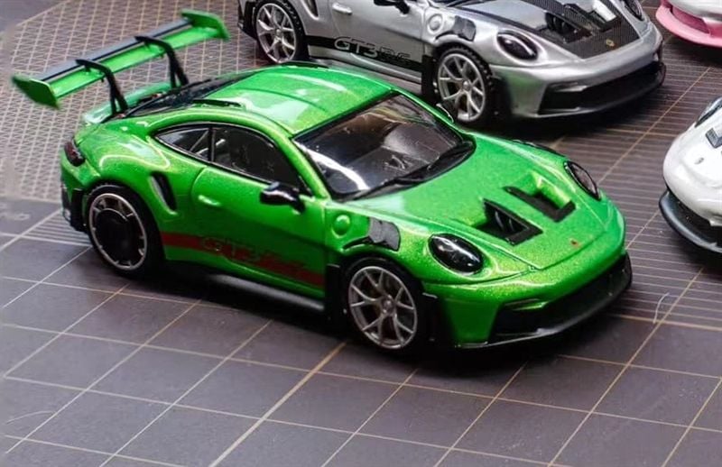  Mô hình xe Porsche 911GT3 RS (màu dạ quang) tỉ lệ 1:64 MJ Model OT64173 