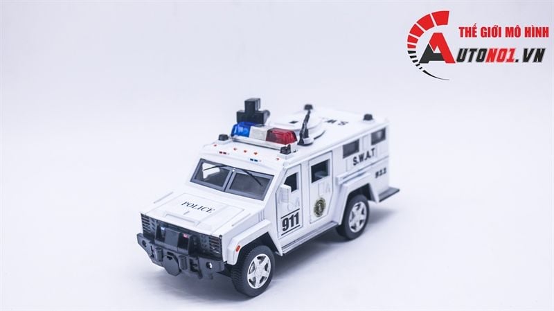  Mô hình xe cảnh sát bọc thép SWAT độ CSCĐ - 911 có đèn có âm thanh tỉ lệ 1:32 Alloy OT367 