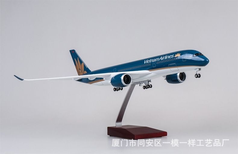  Mô hình máy bay Vietnam Airlines VN-A886 Airbus A350-900 47cm 1:140 có đèn led tự động theo tiếng vỗ tay hoặc chạm MB47010 