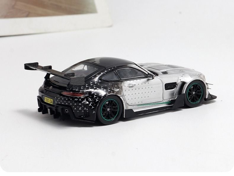 Mô hình xe Mercedes-AMG GTS Carbonerre Widebody Kit Version tỉ lệ 1:64 BSC Model OT64229 