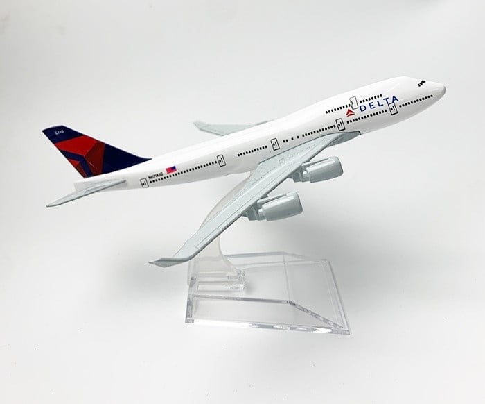  Mô hình máy bay Delta Airlines Boeing B747 16cm MB16016 