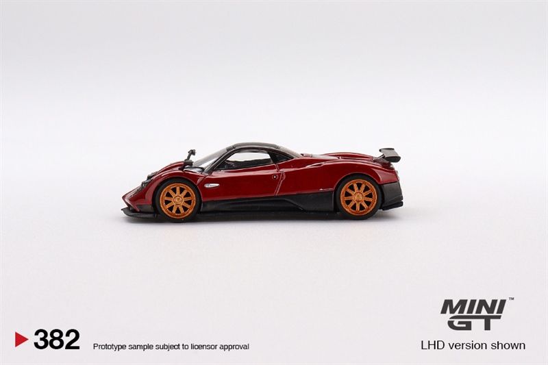  Mô hình xe Pagani Zonda F Rosso Dubai tỉ lệ 1:64 Right handle RHD MiniGT MGT00382-R 