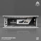  Hộp trưng bày mica mô phỏng showroom Koenigsegg - có đèn kích thước 30x13.3x10cm tỉ lệ 1:64 MoreArt MO914051 