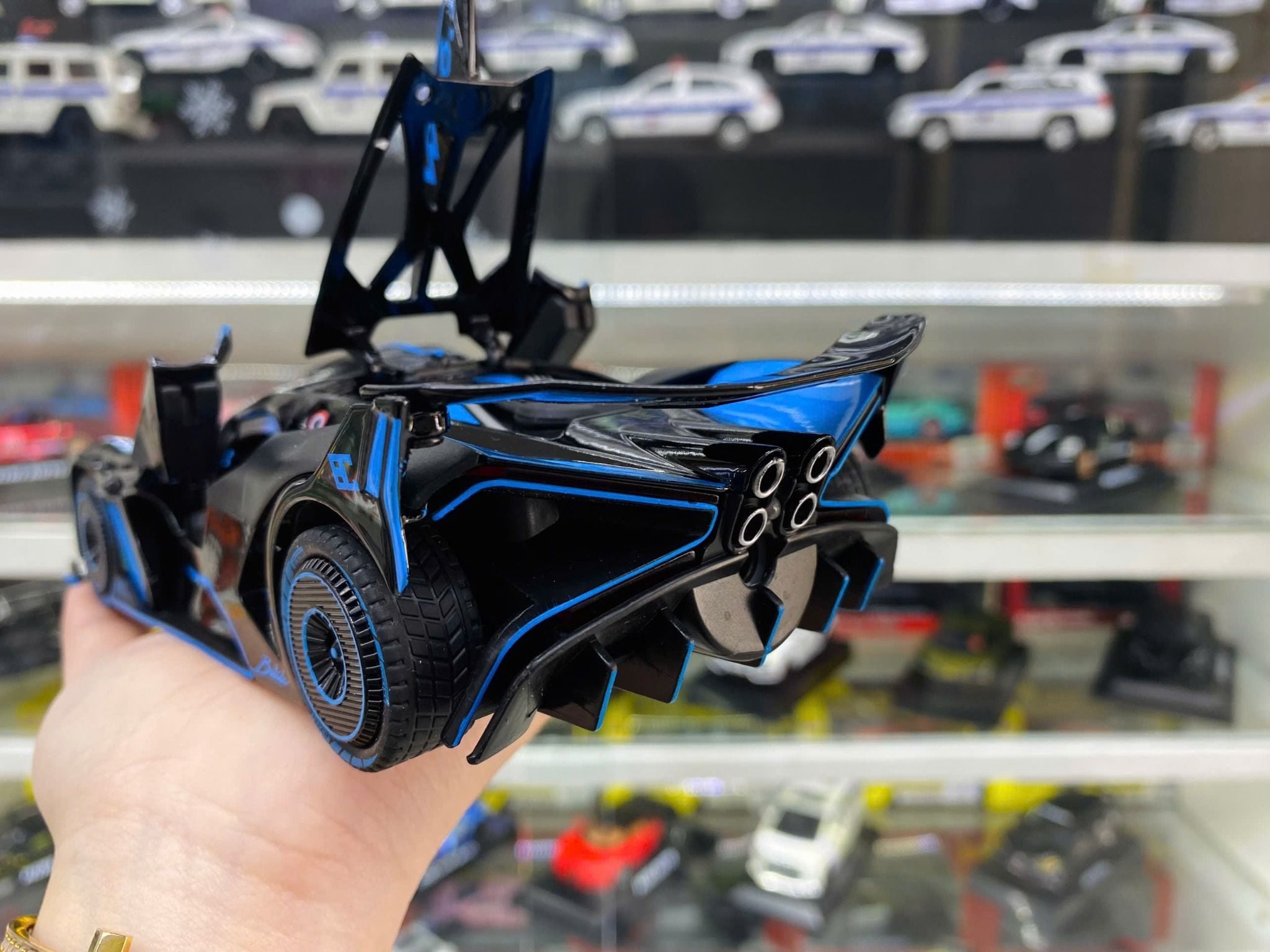  Mô hình xe Bugatti Bolide phun khói - full open 1:24 Chezhi CZ24462 