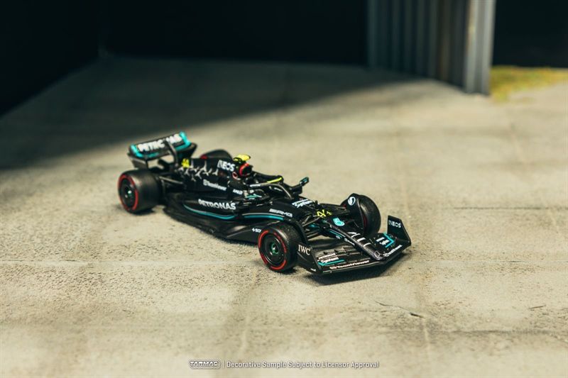  Mô hình xe đua Mercedes-AMG F1 W14 E Performance -Hungarian Grand Prix 2023 - Lewis Hamilton #44 tỉ lệ 1:64 Tarnac Works T64G-F064-LH1 