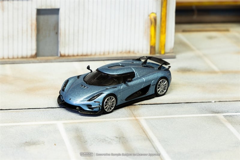  Mô hình xe Koenigsegg Regera Light Blue Metallic tỉ lệ 1:64 Tarmac T64G-TL017-LB 