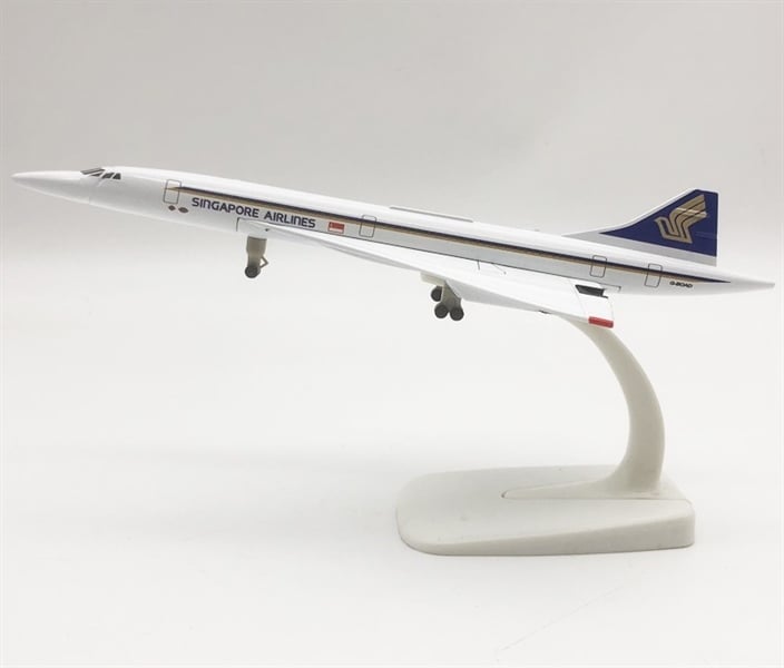  Mô hình máy bay phản lực Concorde Singarpore có bánh xe kích thước 20cm MB20134 