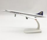  Mô hình máy bay phản lực Concorde Singarpore có bánh xe kích thước 20cm MB20134 