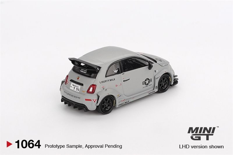  Mô hình xe Abarth 595 LB-WORKS x Abas Works Fighters bản card tỉ lệ 1:64 MiniGT MGT01064 NO CHASE 