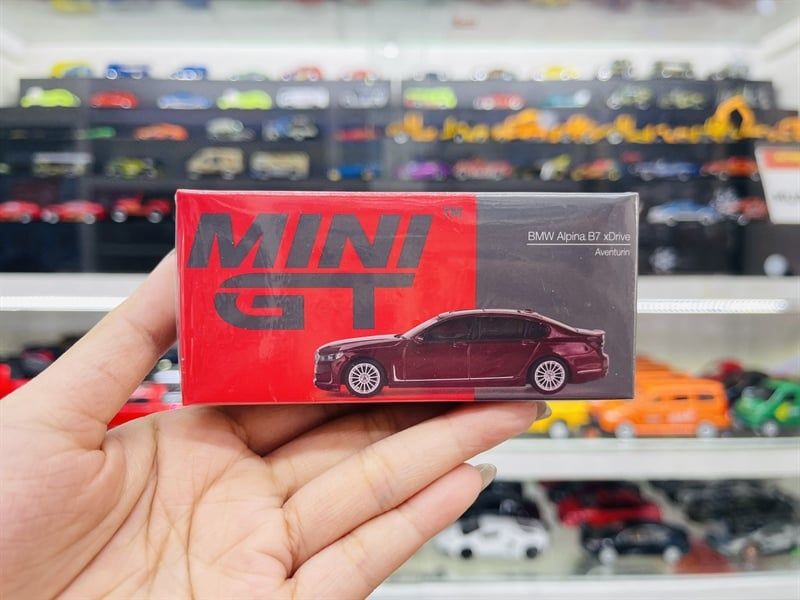  Mô hình xe BMW Alpina B7 xDrive aventurin tỉ lệ 1:64 MiniGT MGT00693-CH 