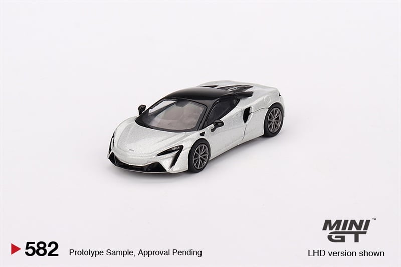  Mô hình xe McLaren Artura Ice Silver card tỉ lệ 1:64 MiniGT 