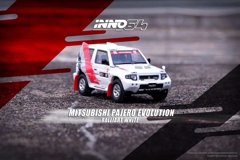  Mô hình xe Mitsubishi Pajero Evolution 