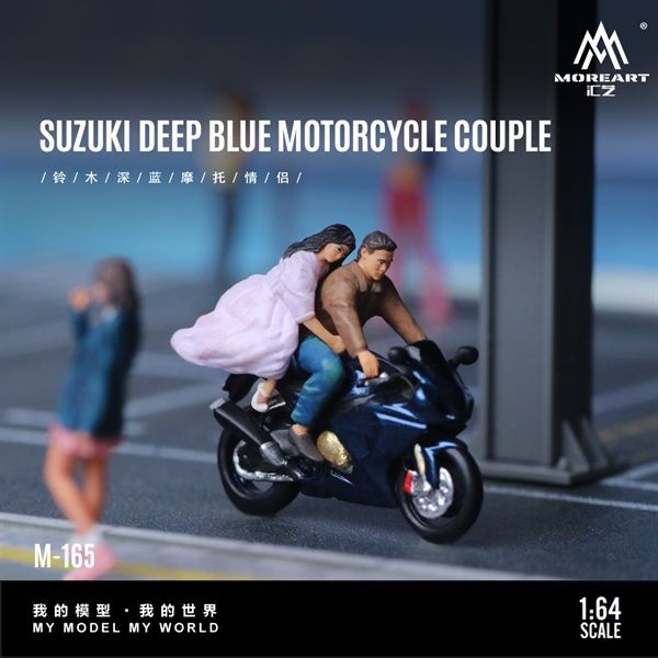  Mô hình nhân vật và xe Suzuki Dark Blue Motorcycle Couple Suit tỉ lệ 1:64 MO222165 