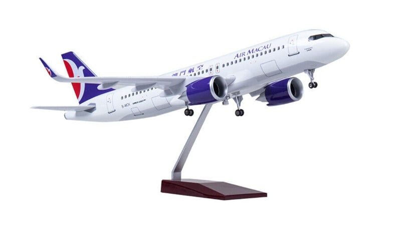  Mô hình máy bay China Macau Airbus A320 Neo 47cm có đèn led tự động theo tiếng vỗ tay hoặc chạm MB47057 