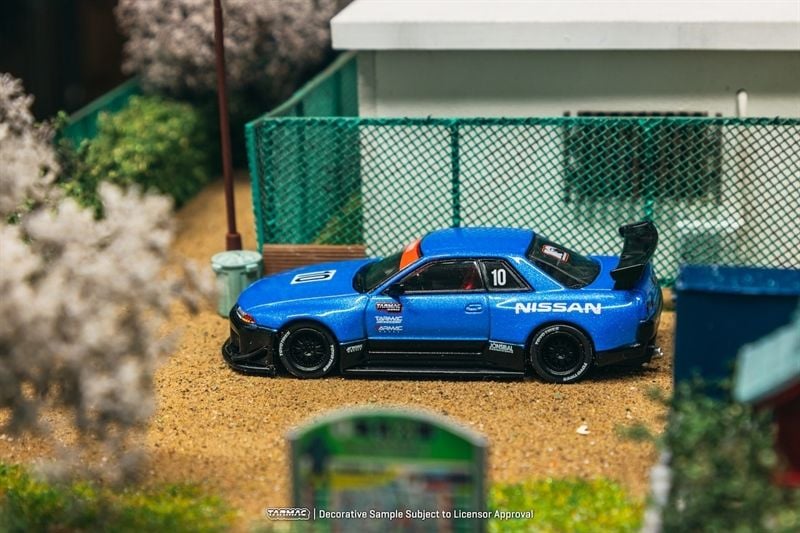  Mô hình xe Nissan Skyline (R32) Widebody – Designed by Jon Sibal 10th Anniversary tỉ lệ 1:64 Tarmac Works x GLOBAL64 T64G-061-10TH 