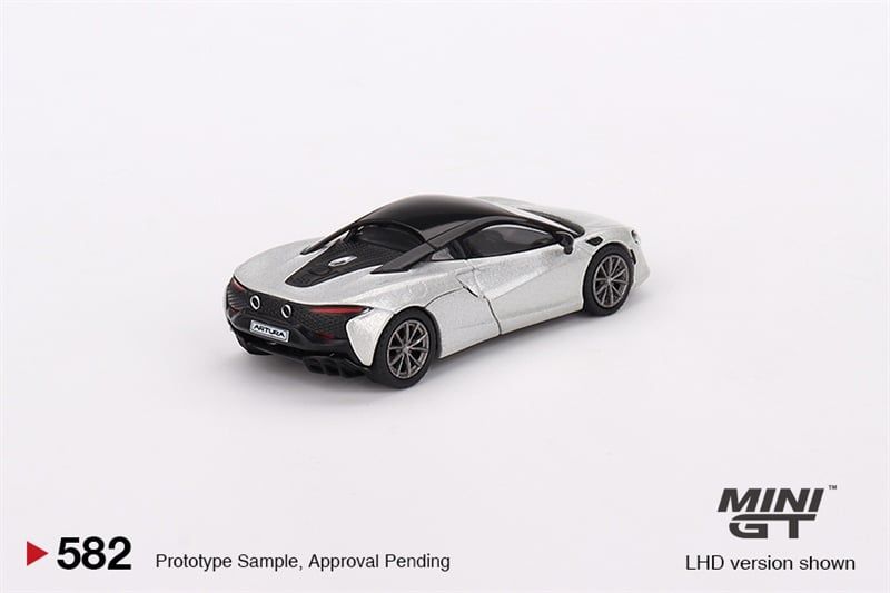  Mô hình xe McLaren Artura Ice Silver card tỉ lệ 1:64 MiniGT 